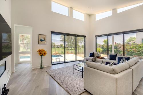 Modern Palm Springs Paradise with Private Pool and Spa in Palm Springs, USA