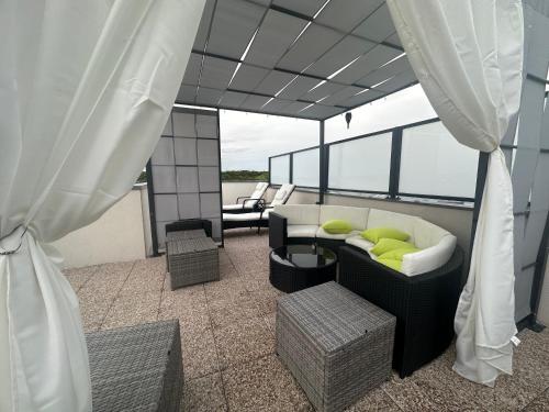 PENTHOUSE Terrasse Jacuzzi 6 voyageurs - Location saisonnière - Le Blanc-Mesnil