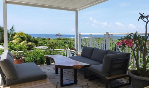 Villa Muscade guadeloupe, piscine, vue mer et accès plage