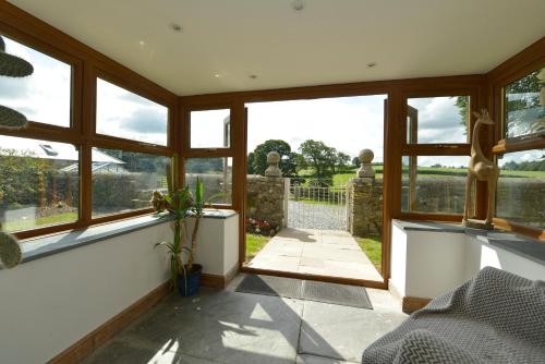 Haye Barton Farm - image 2