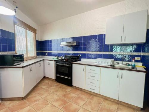 Live an adventure in Taboga 1