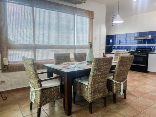 Live an adventure in Taboga 1