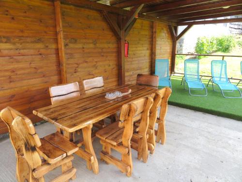 Hegyköz Vendégház (Hegykoz Vendeghaz) in Fuzer