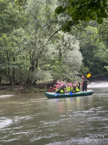 Pensiunea Valea Șușiței, Ciubar, Sauna, ATV, Safarii Jepp Offroad Ghid Turistic, Climbing, Rafting, Paragliding