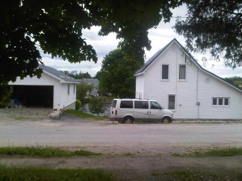 BALSAM LAKE 4 BED ROOM COTTAGE