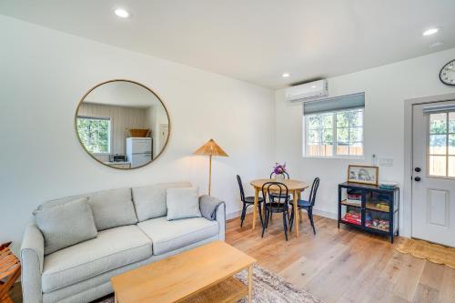 Modern Studio in Bend about 3 Mi to Sunriver Resort! detail