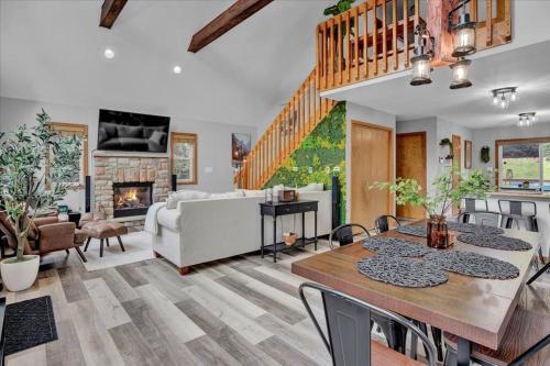 Vacation Home w/Hot Tub/Sauna and Gaming Room in Albrightsville, USA