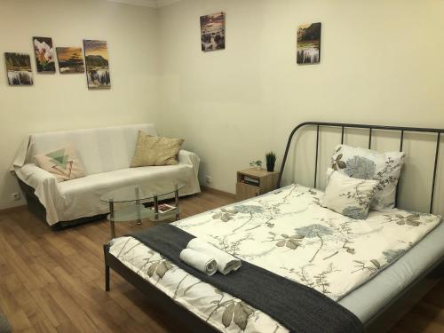 Madách Central Apartment - image 5