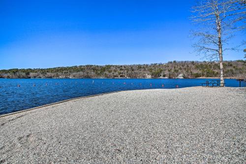 Hot Springs Village Home with Golf Course View