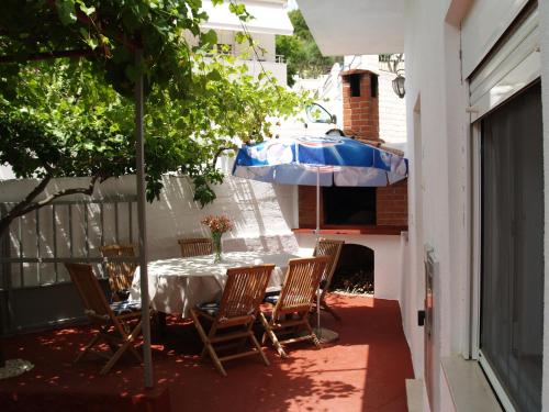 Apartments by the sea Poljica Trogir - 6019 - image 3