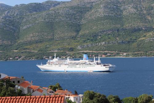  Apartments Ustavdic in Korčula