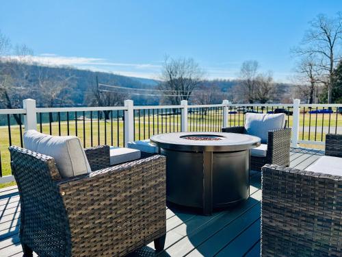 Riverfront House in Harpers Ferry