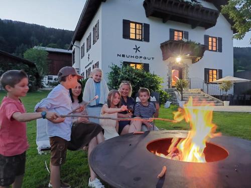 NEUHOFGUT I BoutiqueBauernhof I Echt besonders für 10 Gäste, Lienz