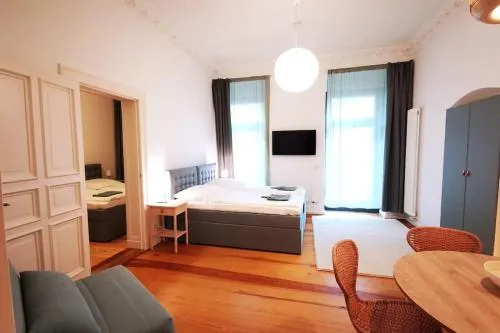 LANG Li by ROCKCHAIR Apartments l SUPERHOST Status l 2 Bedrooms Boxspringbeds in City Center - Cozy Family & Business Flair welcomes you! in Berlin, Deutschland