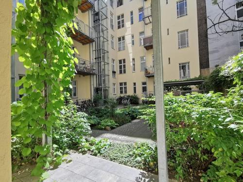 LANG Li by ROCKCHAIR Apartments l SUPERHOST Status l 2 Bedrooms Boxspringbeds in City Center - Cozy Family & Business Flair welcomes you!, Berlino (foto 11)