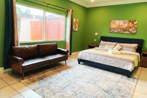 Warming Villa located in Pomona in Pomona, USA