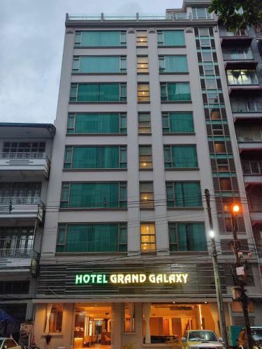 Hotel Grand Galaxy in Yangon