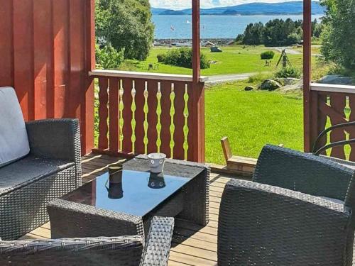Two-Bedroom Holiday home in Storfosna - Sletta