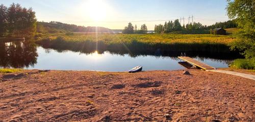 A szálláshely kívülről, Villa Mummola Neljän makuuhuoneen asunto lähellä jokea (Villa Mummola Neljan makuuhuoneen asunto lahella jokea) in Simpele