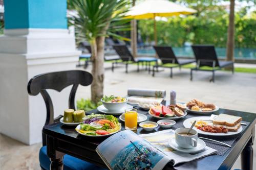 Food and beverages, Thanh Binh Riverside Hotel in Cẩm Phô