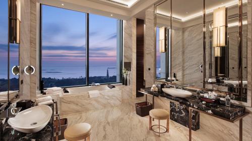 InterContinental Nantong by IHG-Best view of yangtze