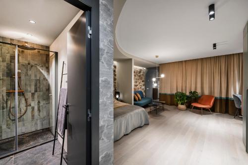 City square center apartment