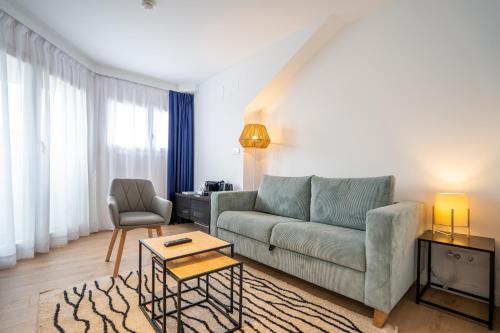 Apartment with Terrace image 4