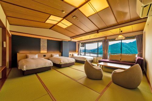 Modern Triple Room with Tatami Area - with Bathroom - River Side - Non-Smoking