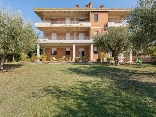 Elegant apartment on Lake Trasimeno