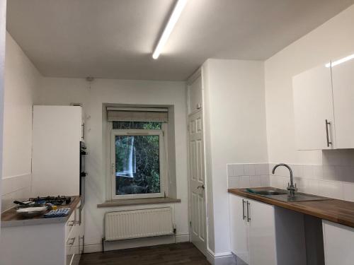 Large maisonette one bedroom nearby station