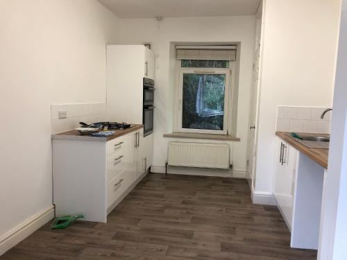 Large maisonette one bedroom nearby station