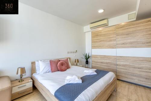 Penthouse Studio, with with private Balcony & WIFI by 360 Estates, San Ġiljan (photo 7)