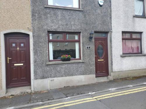 Beautiful 2-Bed House in Larne with free parking