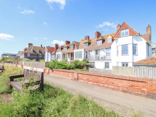 Runton, Aldeburgh (photo 2)