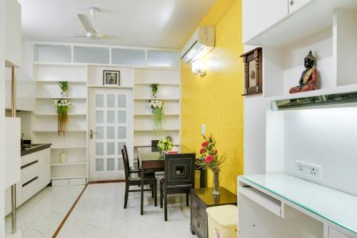 Moydom Nice & Cosy Private 1 BHK Apartment OPP NFC market