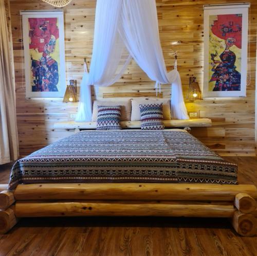 1 queen bed