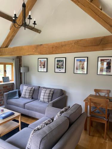 Hidden cottages 2 bed cottage in peaceful surroundings with log burner in Beaudesert