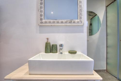 ห้องน้ำ, Calypso Apt. Mandouki, Corfu in เกาะคอร์ฟู