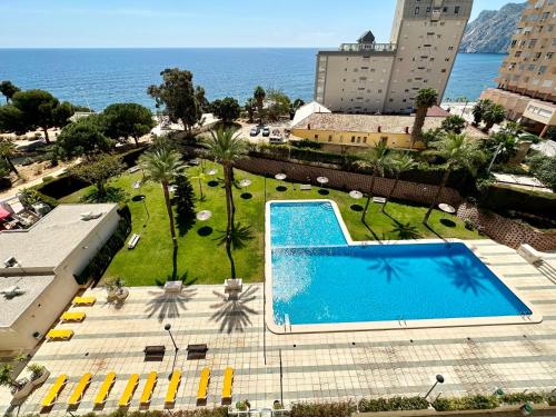 Clubrent - Edf Calpe Place, planta 7, primera linea 2