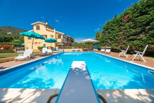 Villa Mimosa con Piscina - Goelba