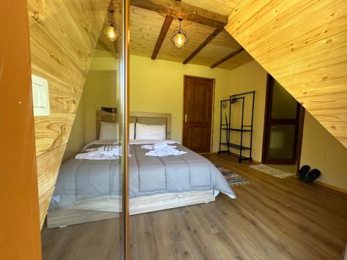 1 queen bed