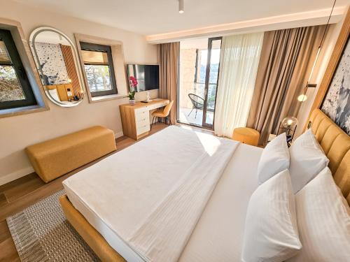 The New Hotel Mediteran - VILLA Edition in اولسينج