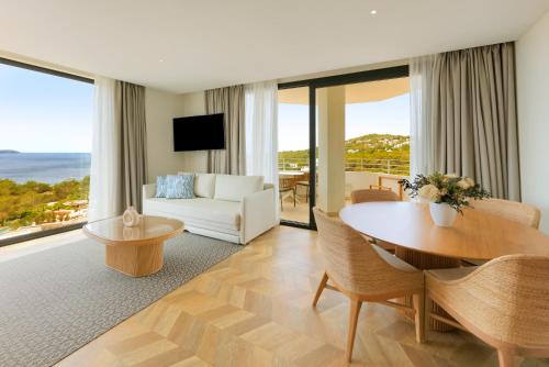 481304376 TRS Ibiza Hotel -Adults Only