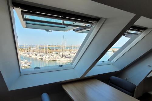 Loft - duplex les pieds dans l'eau vue mer