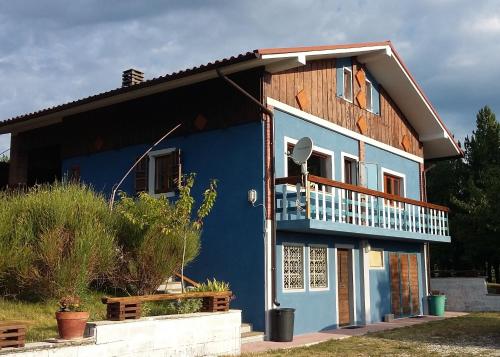  Chalet Ricciano, Unterkunft in Foligno