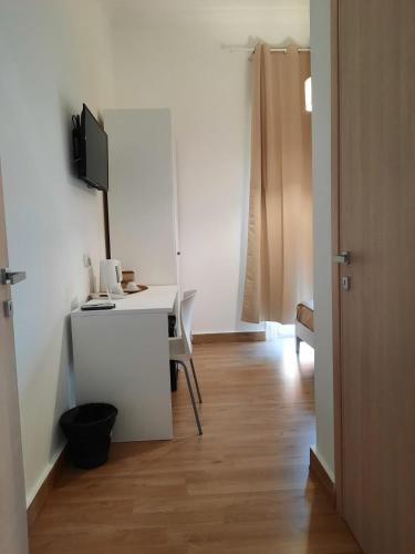 Double Room image 1