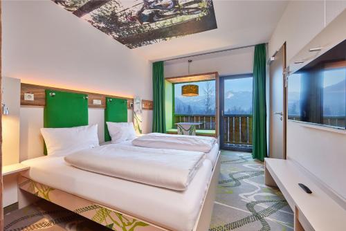 1 queen bed
