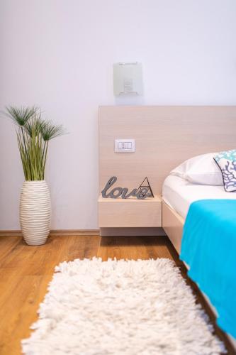 Tamburika - main image