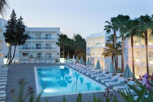 Grupotel Ibiza Beach Resort - Adults Only