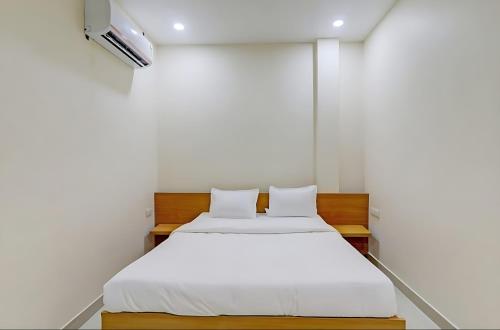 STAYMAKER Hotel Rameshwaram Inn Jhusi